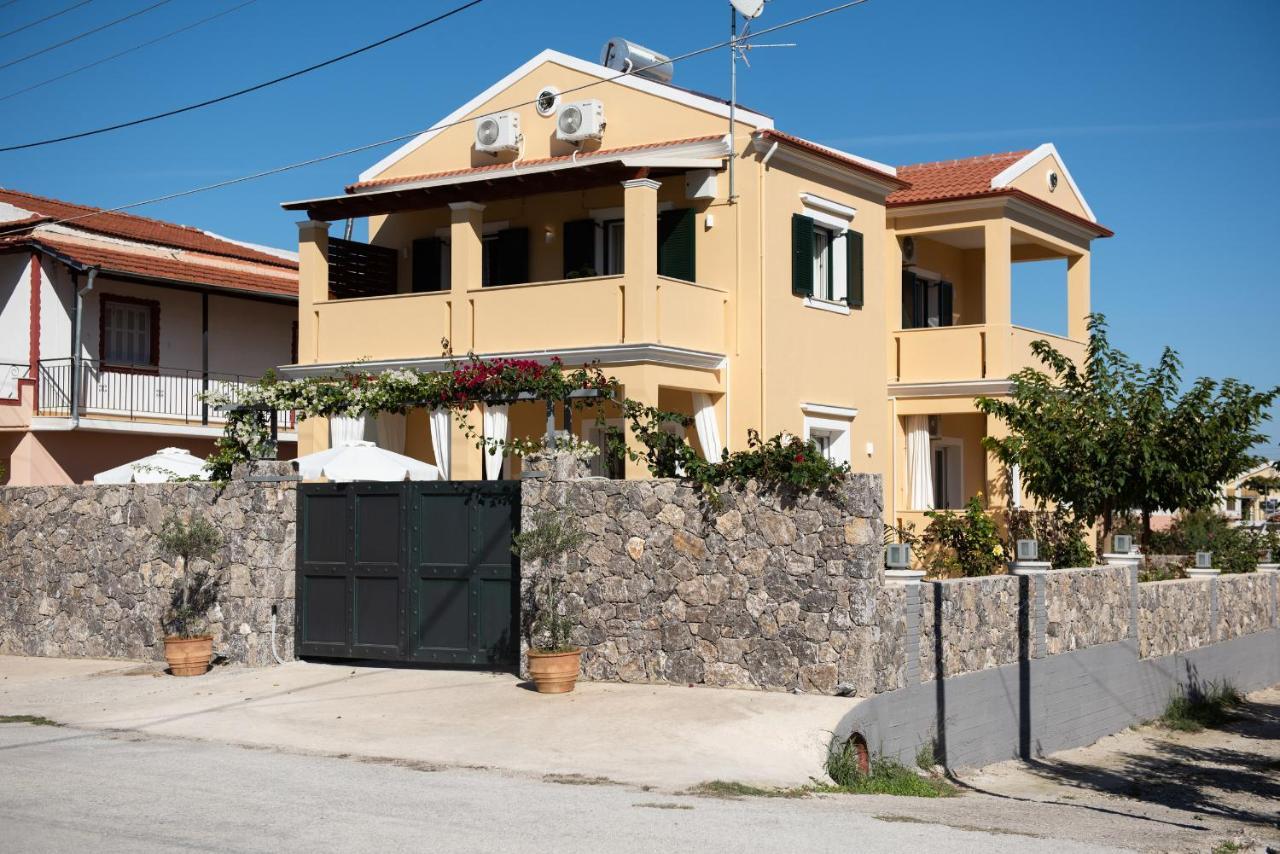 Casa Dell Amore Petrití Esterno foto